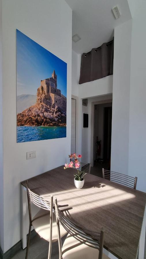 Byron Rooms La Spezia Ngoại thất bức ảnh