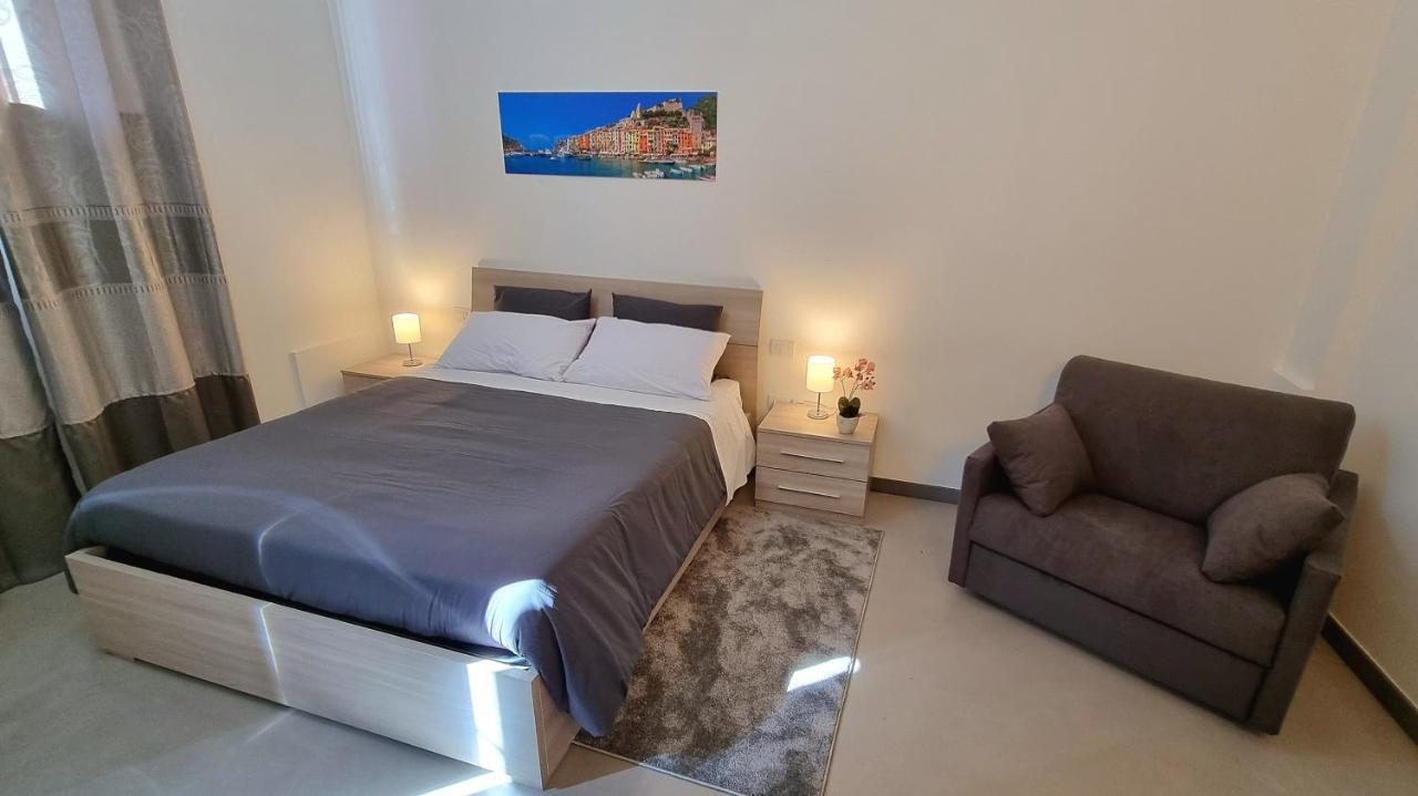 Byron Rooms La Spezia Ngoại thất bức ảnh
