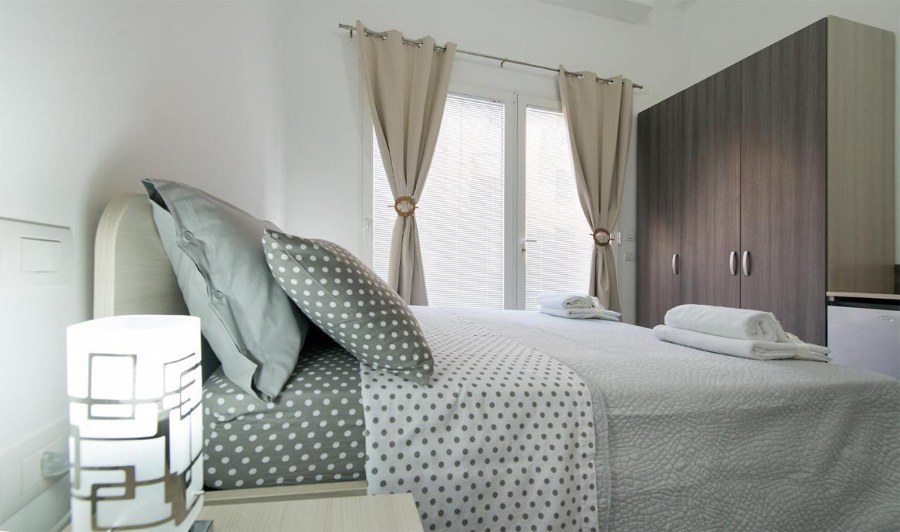Byron Rooms La Spezia Ngoại thất bức ảnh