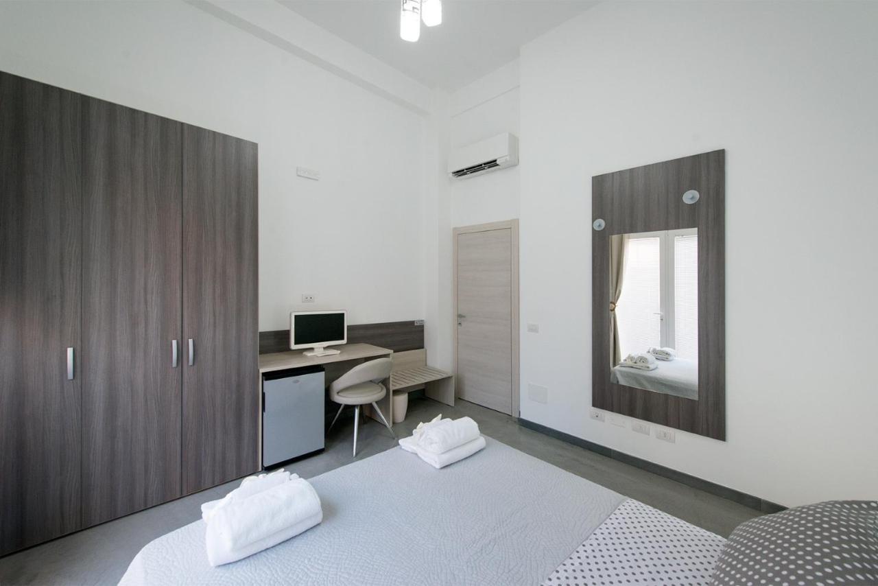 Byron Rooms La Spezia Ngoại thất bức ảnh