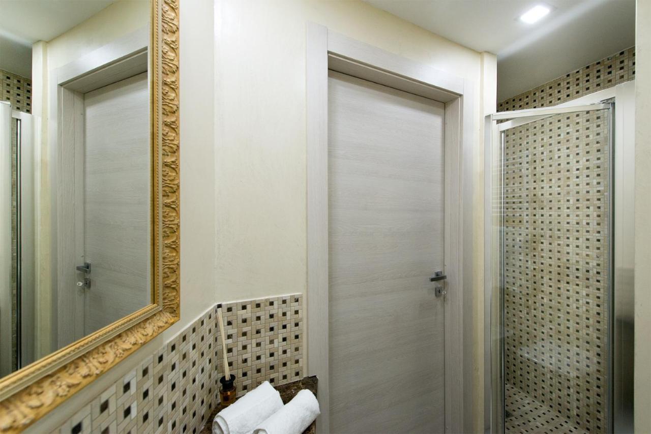 Byron Rooms La Spezia Ngoại thất bức ảnh