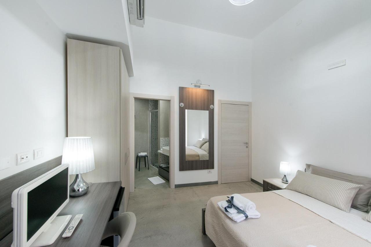 Byron Rooms La Spezia Ngoại thất bức ảnh